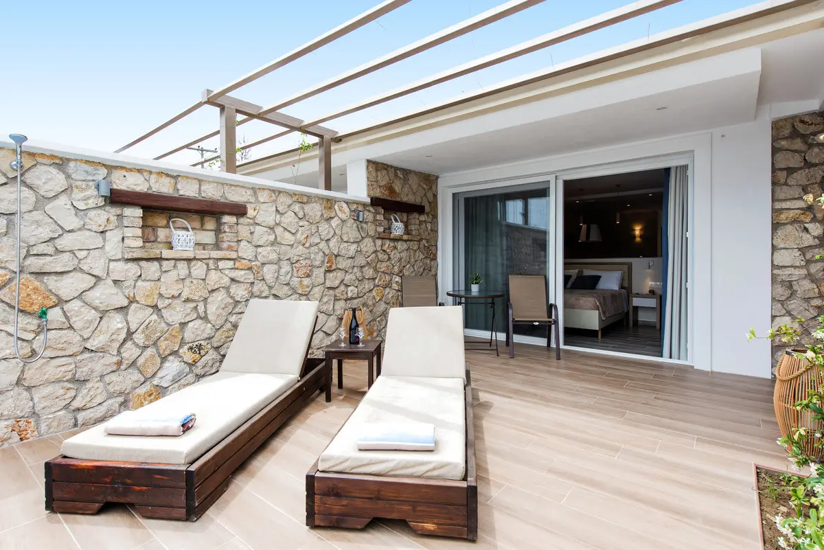 Studios with Private Pool in Corfu