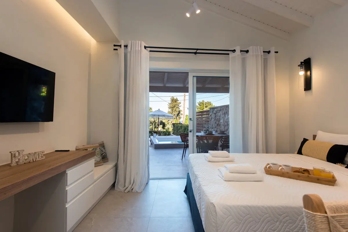 Deluxe Studio with Mini Pool in Corfu